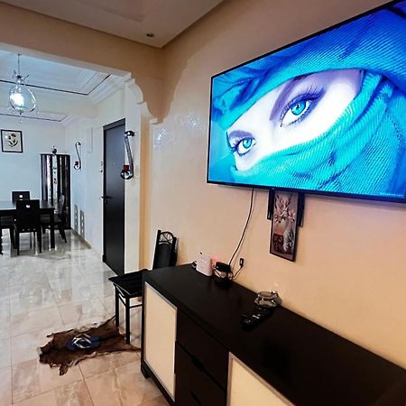 Magnifique Appartement Spacieux Confort Propre Familial 2 Chambres Salon Et Salle A Manger A 20Mn A Pied De Place Jemaa El Fina 4 Piscines Dans Espace De Golf A 12 Mn En Voitures L Entree Est Gratuit Pour La Clientele Ouvert Entre 10H Et 20H Marrakesh Exterior foto