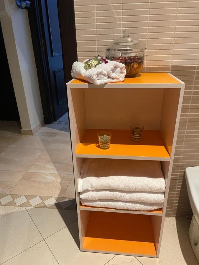 Magnifique Appartement Spacieux Confort Propre Familial 2 Chambres Salon Et Salle A Manger A 20Mn A Pied De Place Jemaa El Fina 4 Piscines Dans Espace De Golf A 12 Mn En Voitures L Entree Est Gratuit Pour La Clientele Ouvert Entre 10H Et 20H Marrakesh Exterior foto