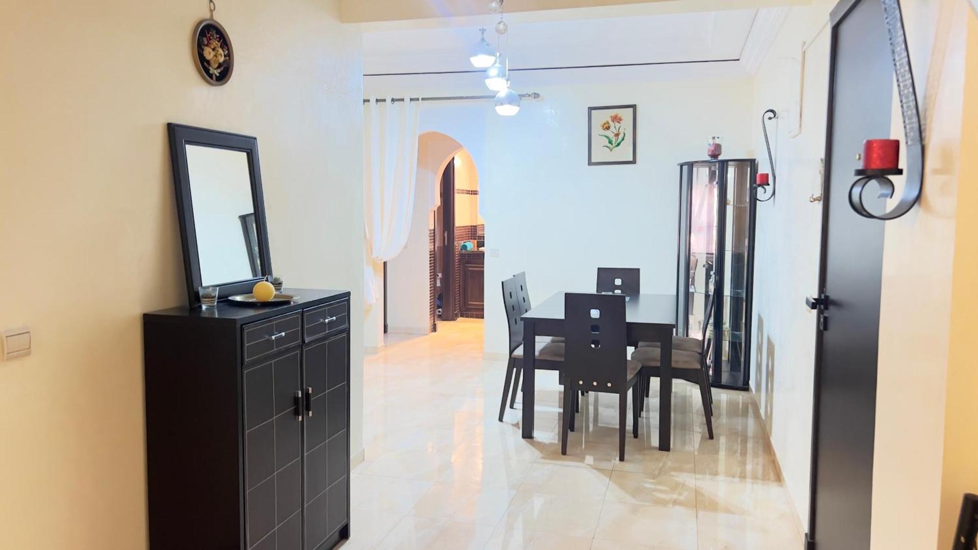 Magnifique Appartement Spacieux Confort Propre Familial 2 Chambres Salon Et Salle A Manger A 20Mn A Pied De Place Jemaa El Fina 4 Piscines Dans Espace De Golf A 12 Mn En Voitures L Entree Est Gratuit Pour La Clientele Ouvert Entre 10H Et 20H Marrakesh Exterior foto