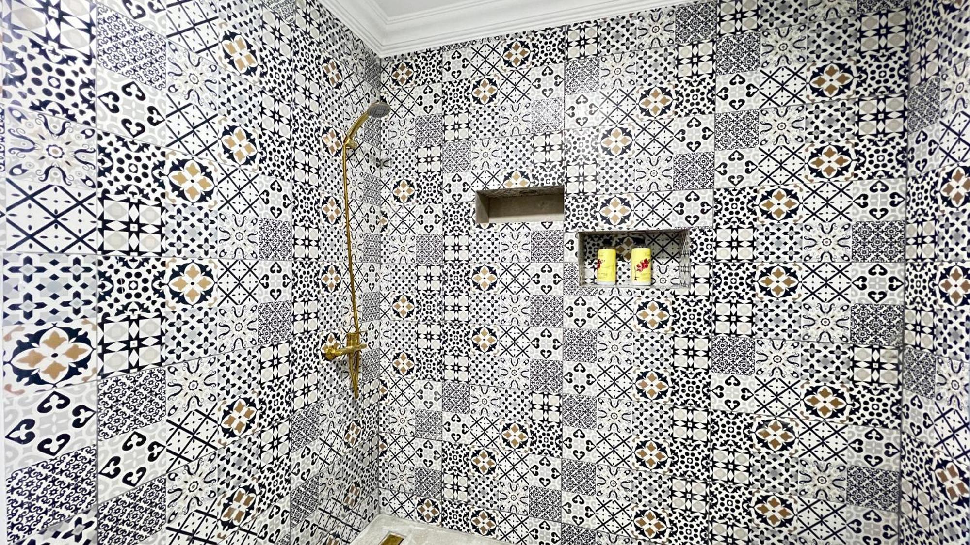 Magnifique Appartement Spacieux Confort Propre Familial 2 Chambres Salon Et Salle A Manger A 20Mn A Pied De Place Jemaa El Fina 4 Piscines Dans Espace De Golf A 12 Mn En Voitures L Entree Est Gratuit Pour La Clientele Ouvert Entre 10H Et 20H Marrakesh Exterior foto